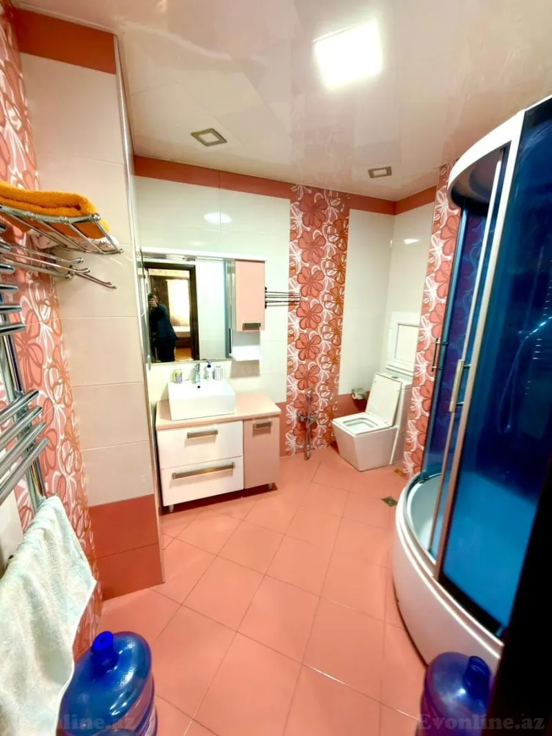 Satılır 3 otaqlı Mənzil Yeni tikili 135 m² Memar Əcəmi m. - şəkil 20