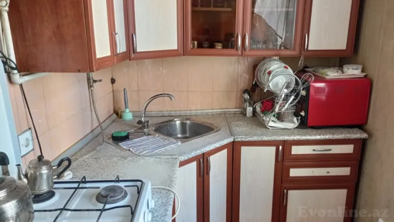 Kirayə verilir 2 otaqlı Mənzil Köhnə tikili 60 m² 28 May m. - şəkil 12