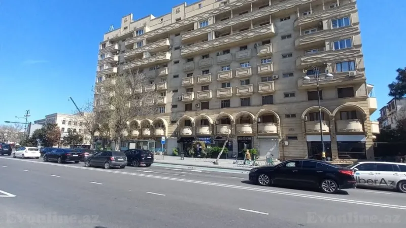 Satılır 2 otaqlı Mənzil Köhnə tikili 60 m² Yasamal r.