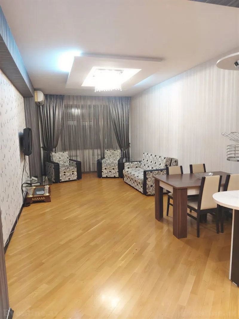 Kirayə verilir 2 otaqlı Mənzil Yeni tikili 80 m² 28 May m.