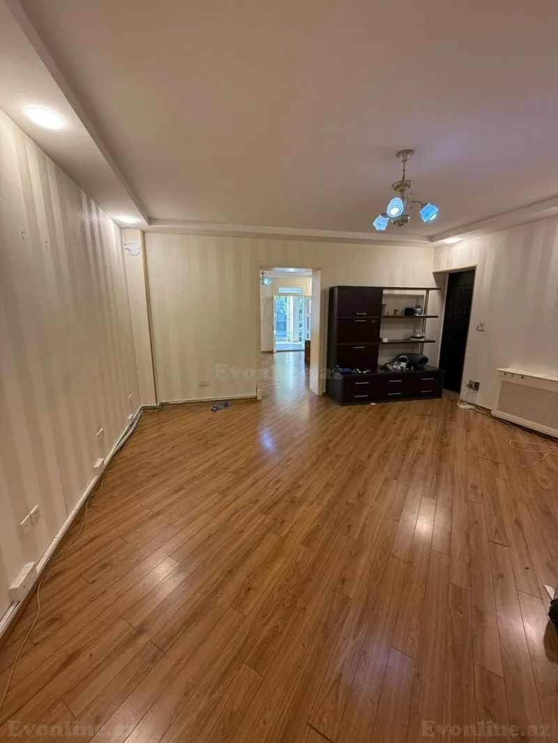 Satılır Obyekt 150 m² Elmlər Akademiyası m. - şəkil 2