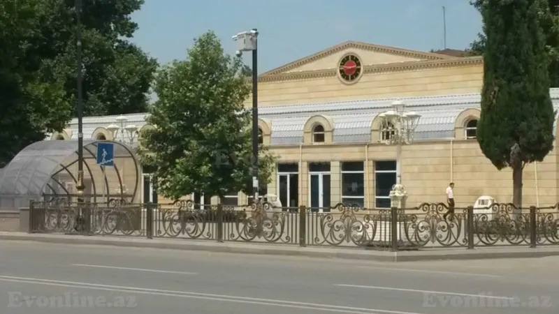 Satılır Obyekt 1200 m² Gəncə