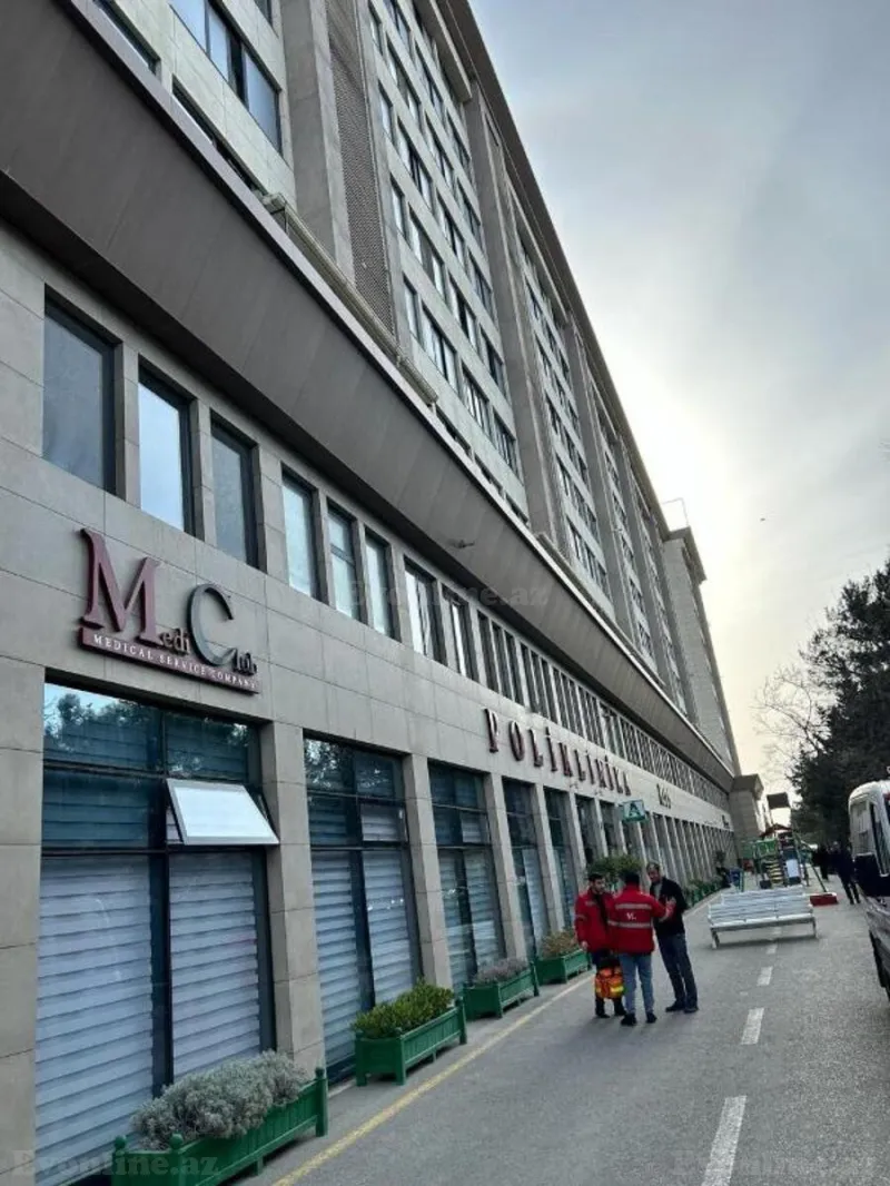 Satılır 3 otaqlı Mənzil Köhnə tikili 80 m² Səbail r.