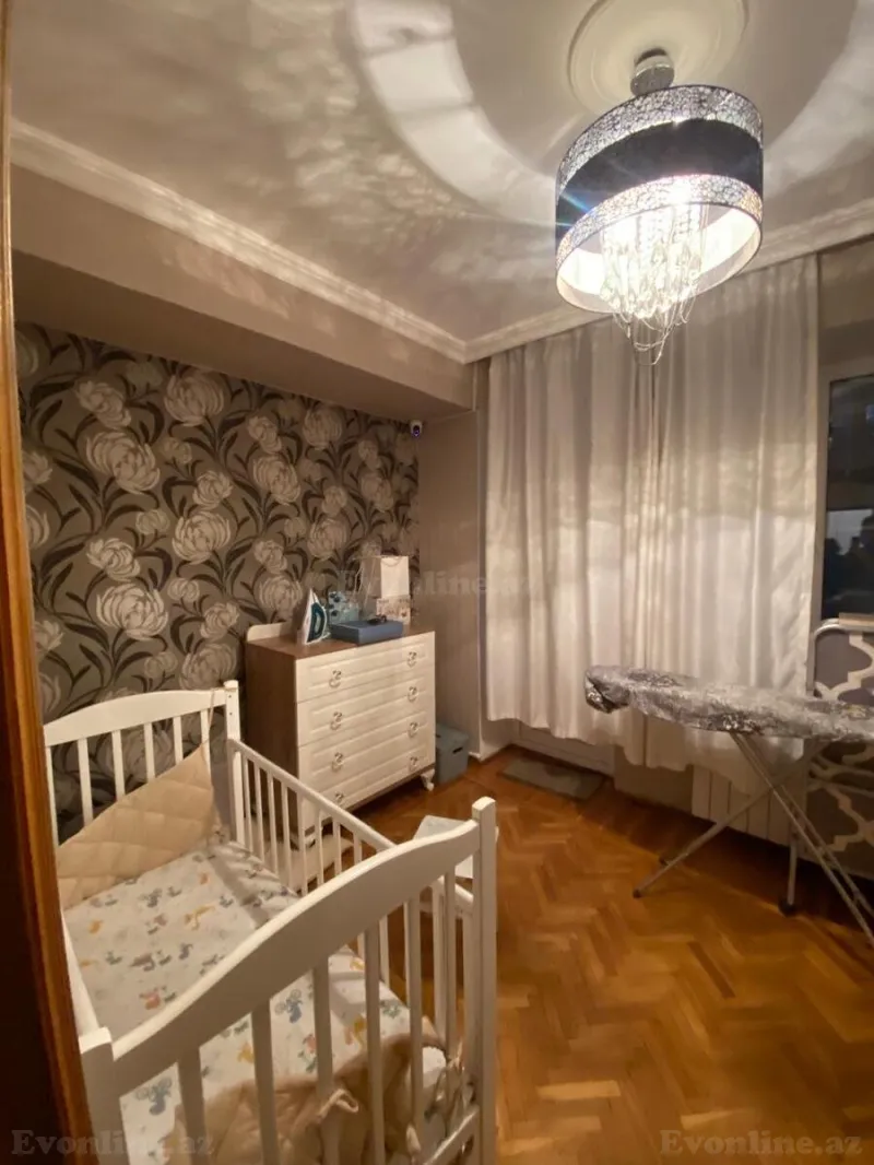 Satılır 3 otaqlı Mənzil Köhnə tikili 80 m² Səbail r. - şəkil 10