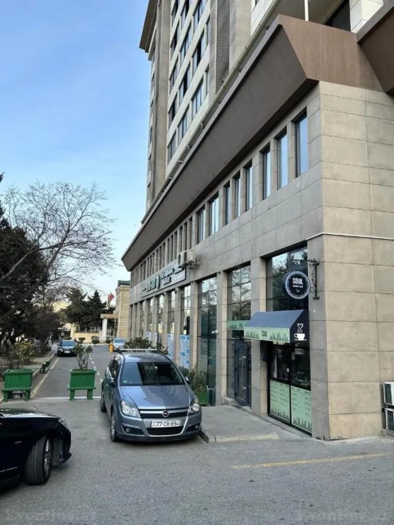 Satılır 3 otaqlı Mənzil Köhnə tikili 80 m² Səbail r. - şəkil 22