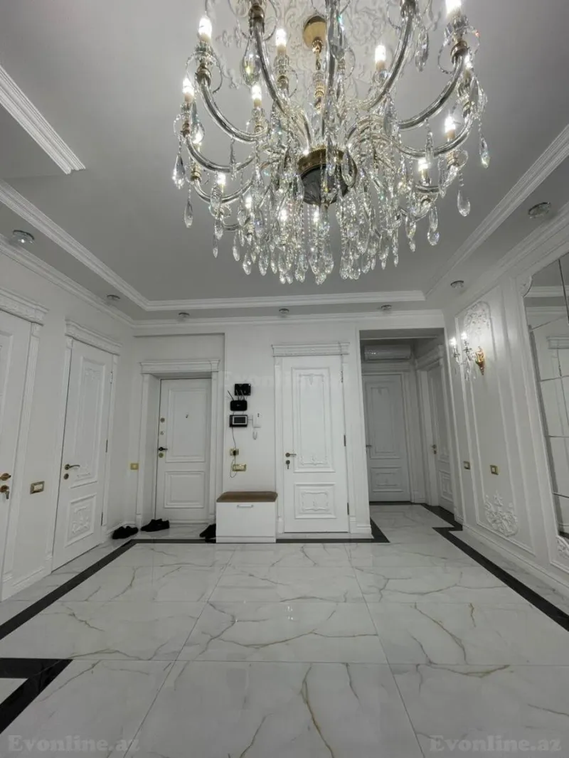 Satılır 3 otaqlı Mənzil Yeni tikili 181 m² Nərimanov r. - şəkil 2