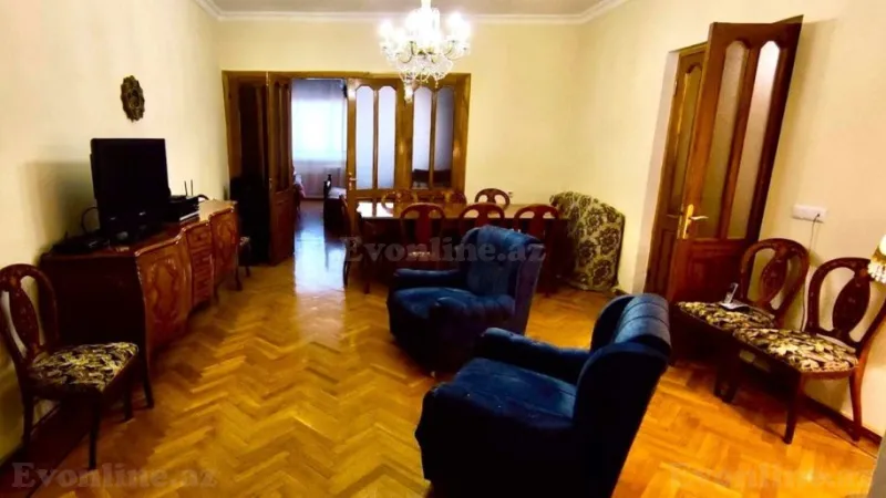 Satılır 5 otaqlı Mənzil Köhnə tikili 160 m² Nərimanov r. - şəkil 4