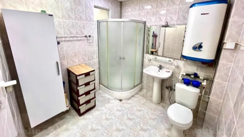 Satılır 5 otaqlı Mənzil Köhnə tikili 160 m² Nərimanov r. - şəkil 14