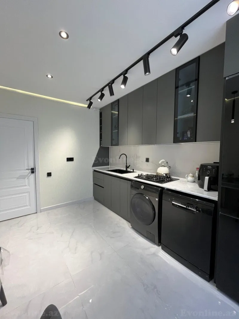 Satılır 2 otaqlı Mənzil Köhnə tikili 60 m² Əhmədli m. - şəkil 2