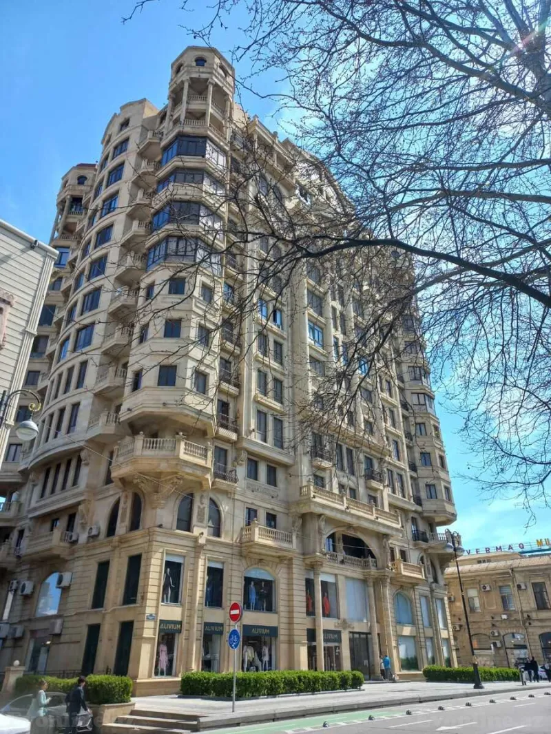 Satılır 4 otaqlı Mənzil Yeni tikili 300 m² İçərişəhər m. - şəkil 5