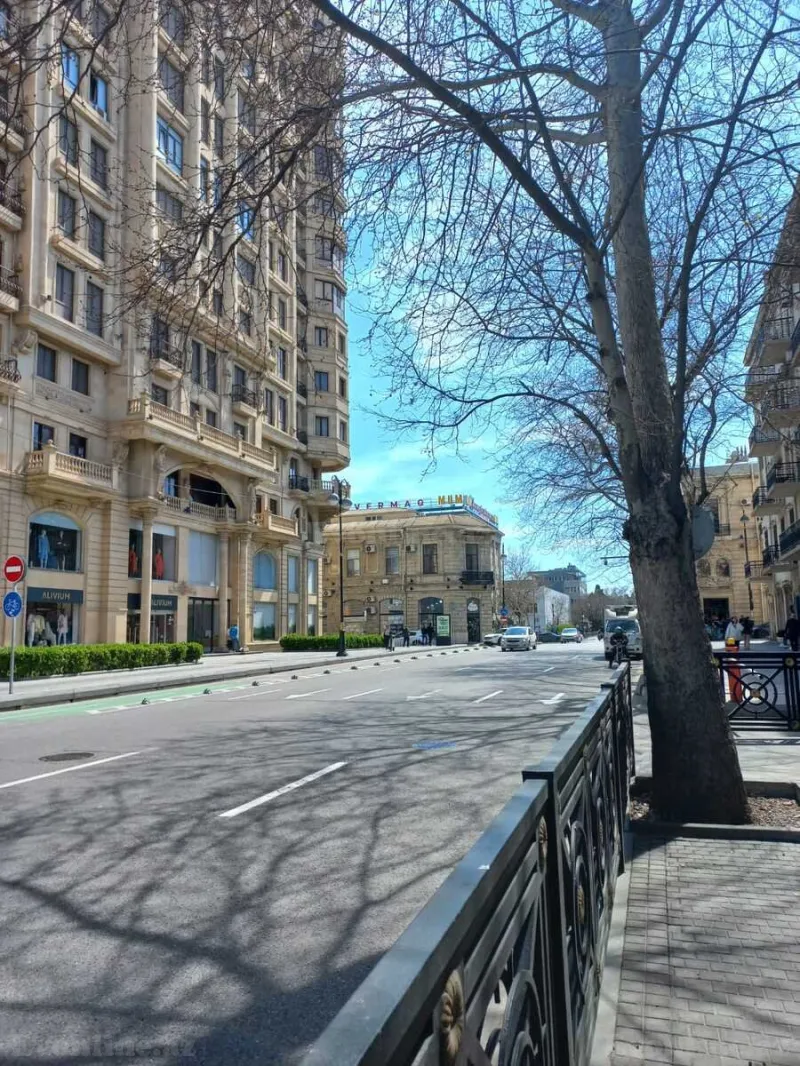 Satılır 4 otaqlı Mənzil Yeni tikili 300 m² İçərişəhər m. - şəkil 7