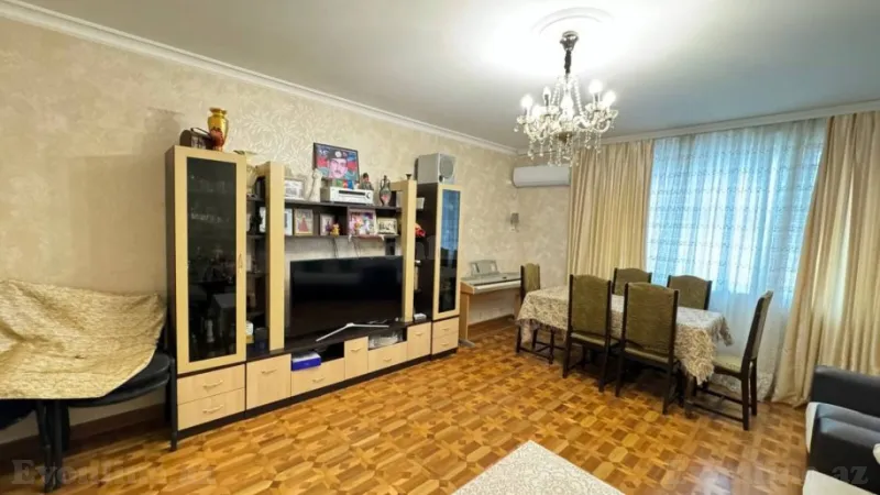 Satılır 5 otaqlı Mənzil Köhnə tikili 115 m² Badamdar - şəkil 2