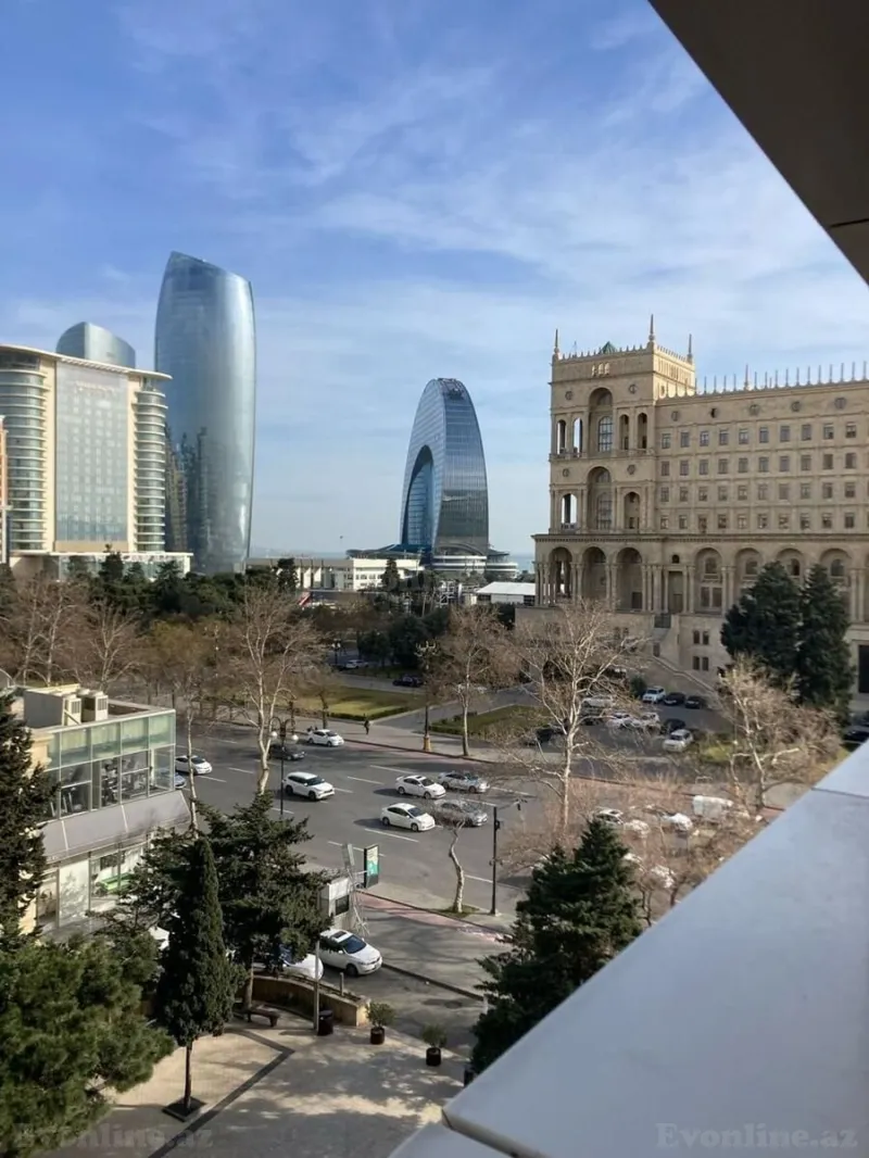 Satılır 3 otaqlı Mənzil Yeni tikili 122 m² 28 May m. - şəkil 3