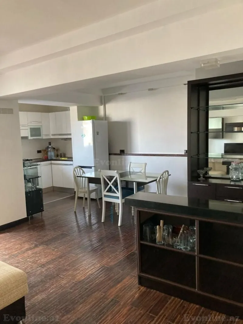 Satılır 3 otaqlı Mənzil Yeni tikili 122 m² 28 May m. - şəkil 9