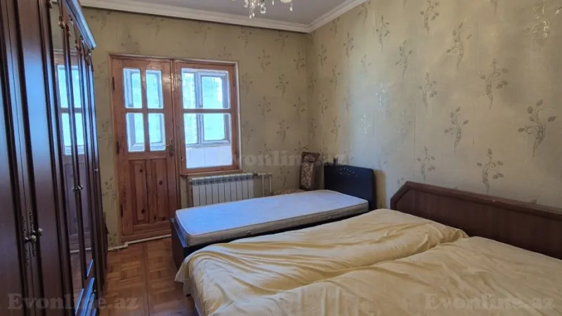 Satılır 2 otaqlı Mənzil Köhnə tikili 60 m² Yeni Yasamal - şəkil 3