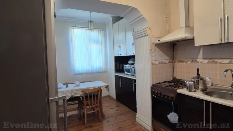 Satılır 2 otaqlı Mənzil Köhnə tikili 60 m² Yeni Yasamal - şəkil 9