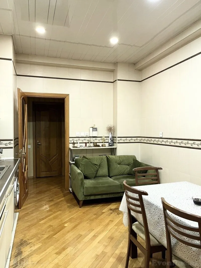 Kirayə verilir 3 otaqlı Mənzil Yeni tikili 130 m² Gənclik m. - şəkil 9