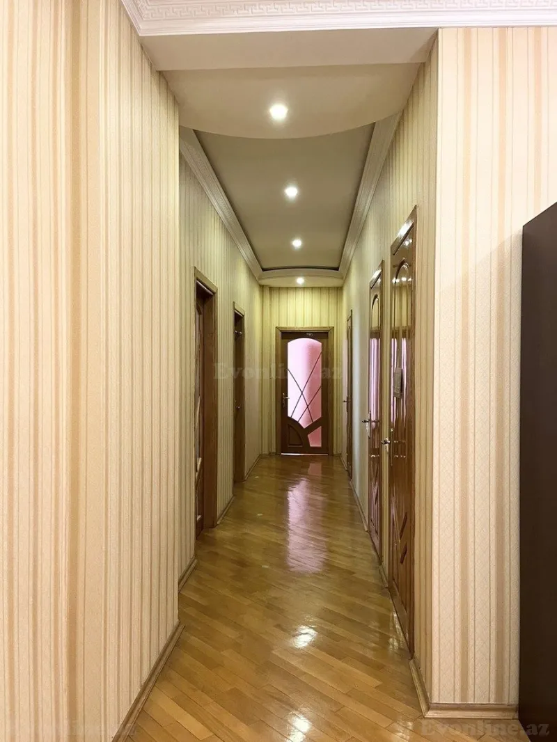 Kirayə verilir 3 otaqlı Mənzil Yeni tikili 130 m² Gənclik m. - şəkil 11