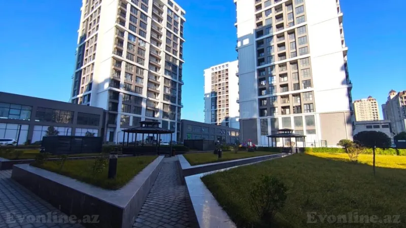 Satılır 3 otaqlı Mənzil Yeni tikili 146.4 m² Koroğlu m. - şəkil 2