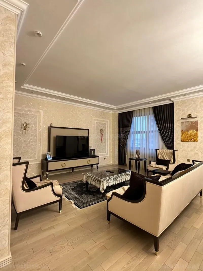 Satılır 3 otaqlı Mənzil Yeni tikili 193 m² Yasamal - şəkil 7