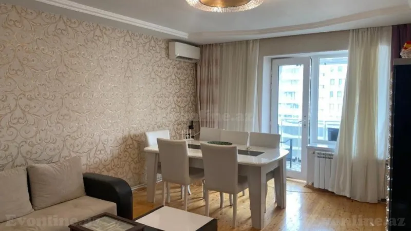 Satılır 3 otaqlı Mənzil Köhnə tikili 100 m² Səbail r. - şəkil 2