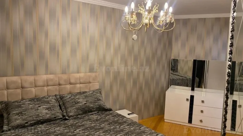 Satılır 3 otaqlı Mənzil Köhnə tikili 100 m² Səbail r. - şəkil 6