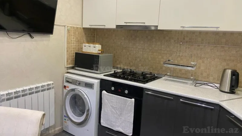 Satılır 3 otaqlı Mənzil Köhnə tikili 100 m² Səbail r. - şəkil 12