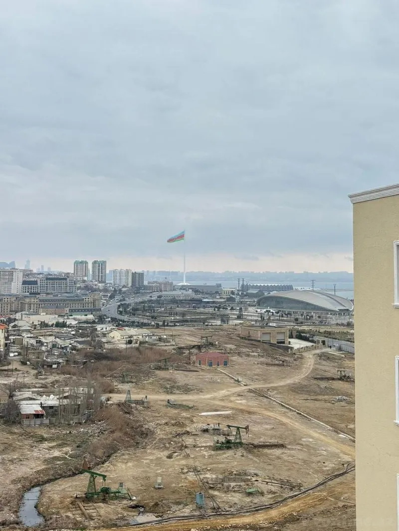 Kirayə verilir 3 otaqlı Mənzil Yeni tikili 122 m² Səbail r. - şəkil 19