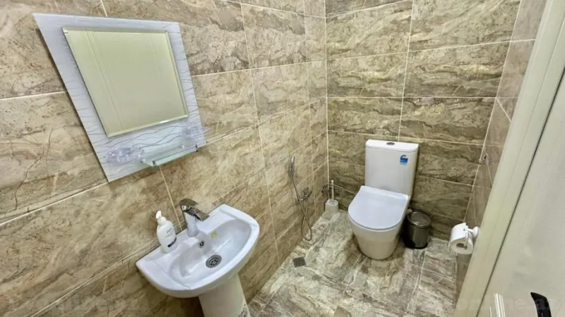 Kirayə verilir 3 otaqlı Mənzil Yeni tikili 122 m² Səbail r. - şəkil 21