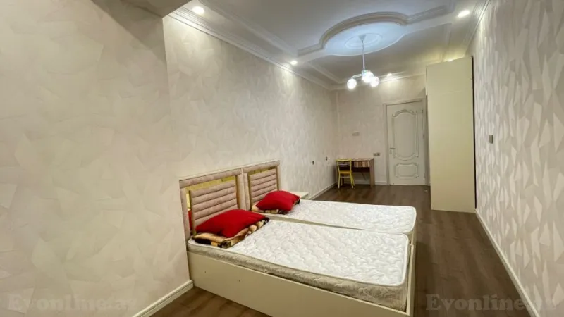 Satılır 3 otaqlı Mənzil Yeni tikili 140 m² Gənclik m. - şəkil 5