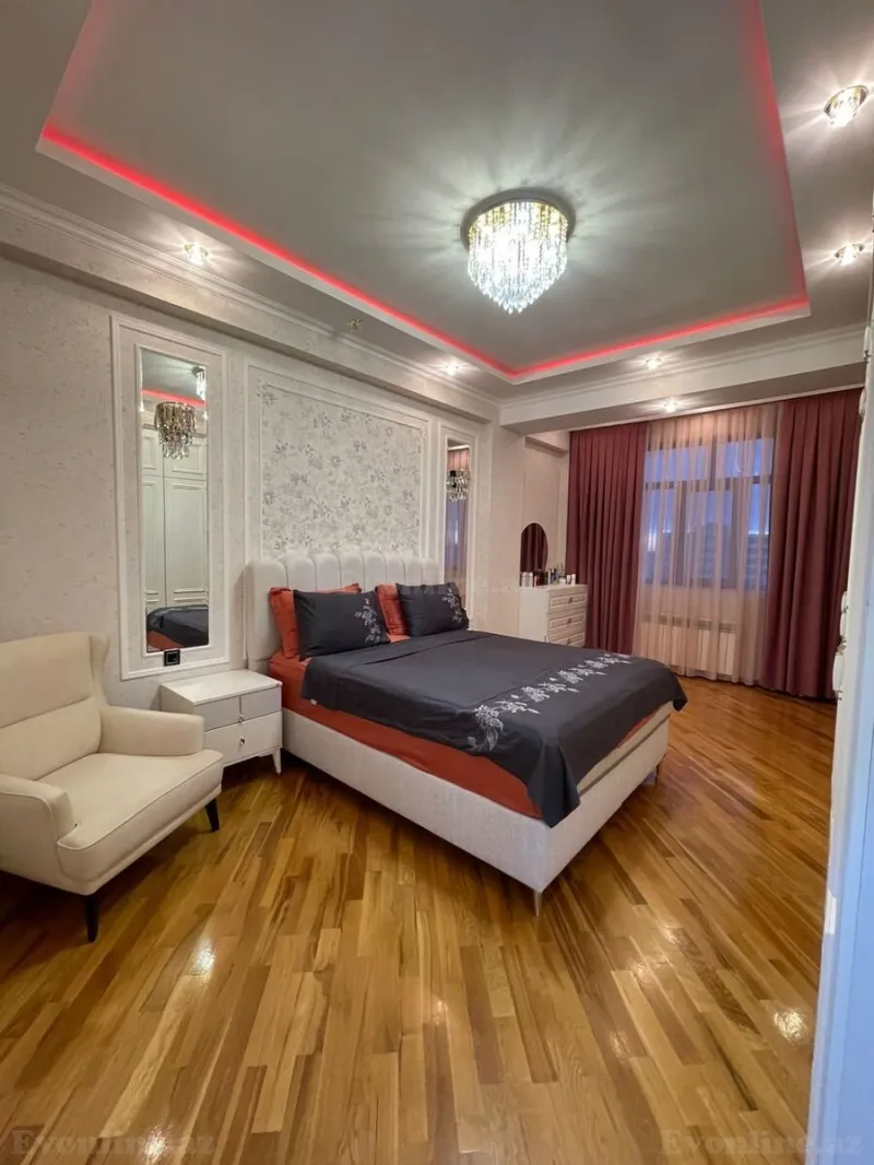 Satılır 2 otaqlı Mənzil Yeni tikili 110 m² Elmlər Akademiyası m.