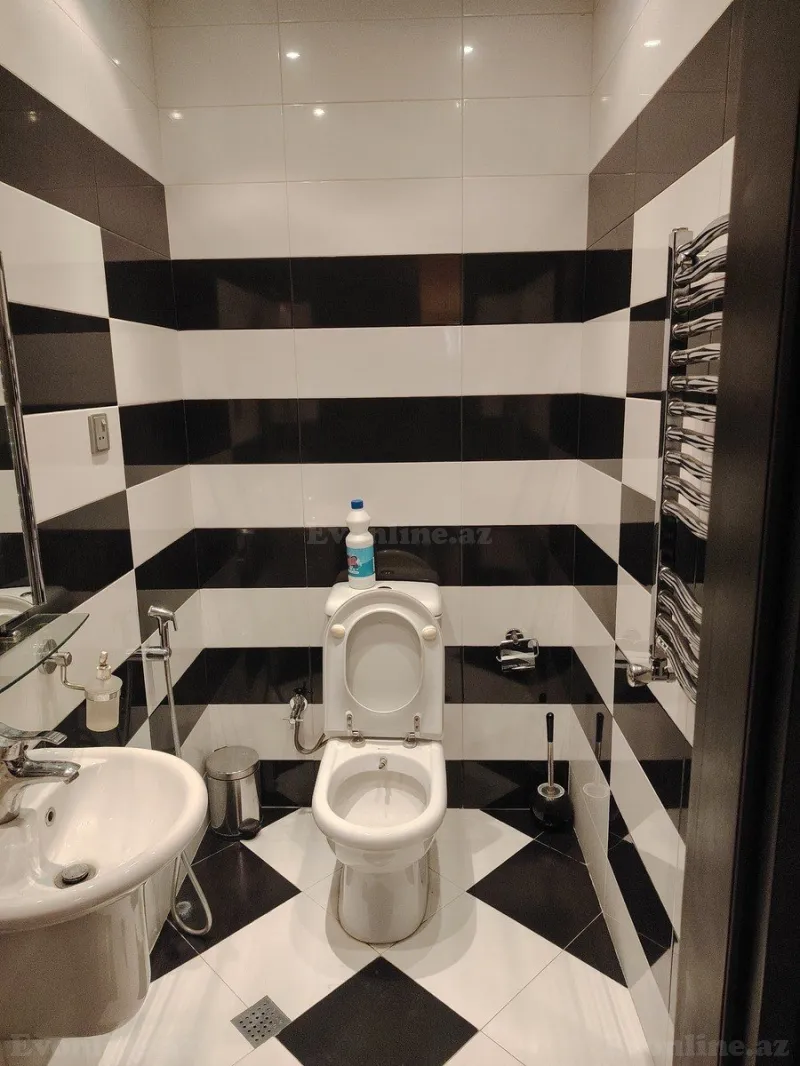 Kirayə verilir 3 otaqlı Mənzil Yeni tikili 130 m² Xətai m. - şəkil 13