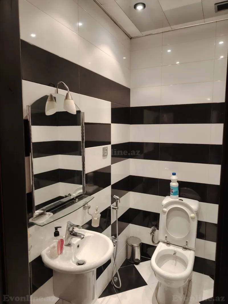 Kirayə verilir 3 otaqlı Mənzil Yeni tikili 130 m² Xətai m. - şəkil 16