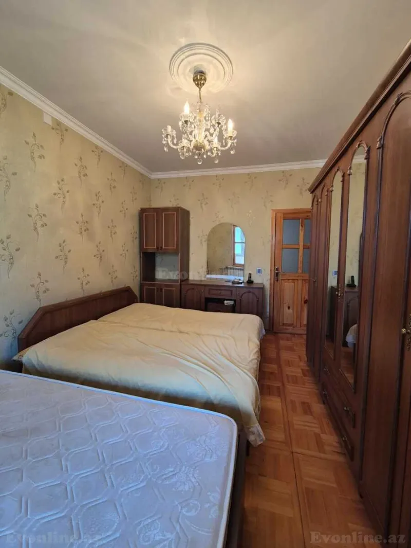 Satılır 2 otaqlı Mənzil Köhnə tikili 60 m² Yeni Yasamal - şəkil 6