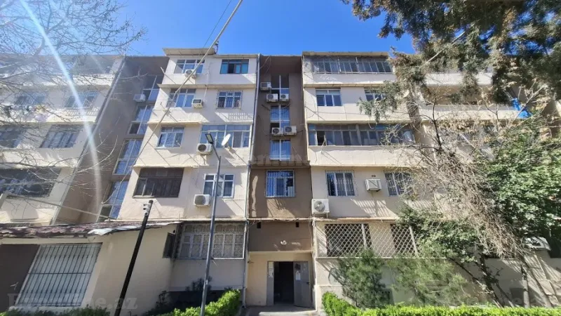 Kirayə verilir 3 otaqlı Mənzil Köhnə tikili 76 m² Sabunçu r.