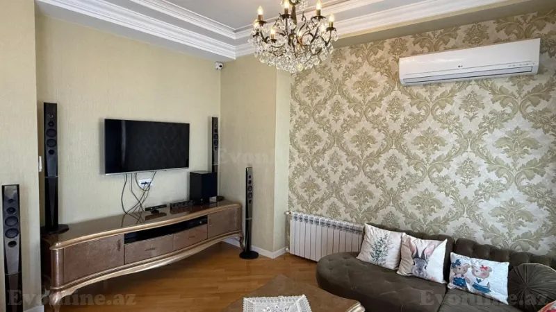 Kirayə verilir 5 otaqlı Mənzil Yeni tikili 210 m² Xətai r. - şəkil 3