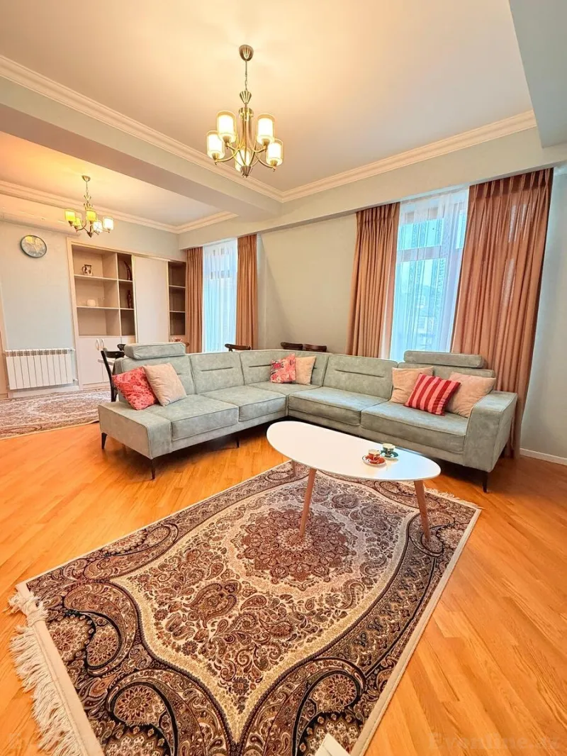 Kirayə verilir 5 otaqlı Mənzil Yeni tikili 210 m² Xətai r. - şəkil 6