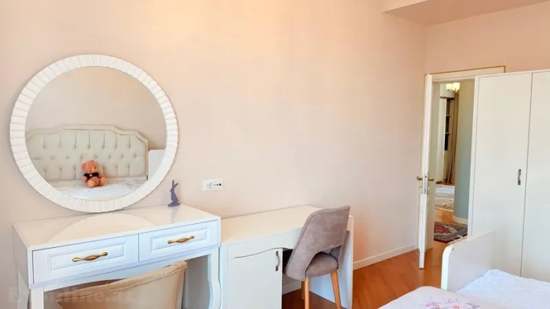 Kirayə verilir 5 otaqlı Mənzil Yeni tikili 210 m² Xətai r. - şəkil 13