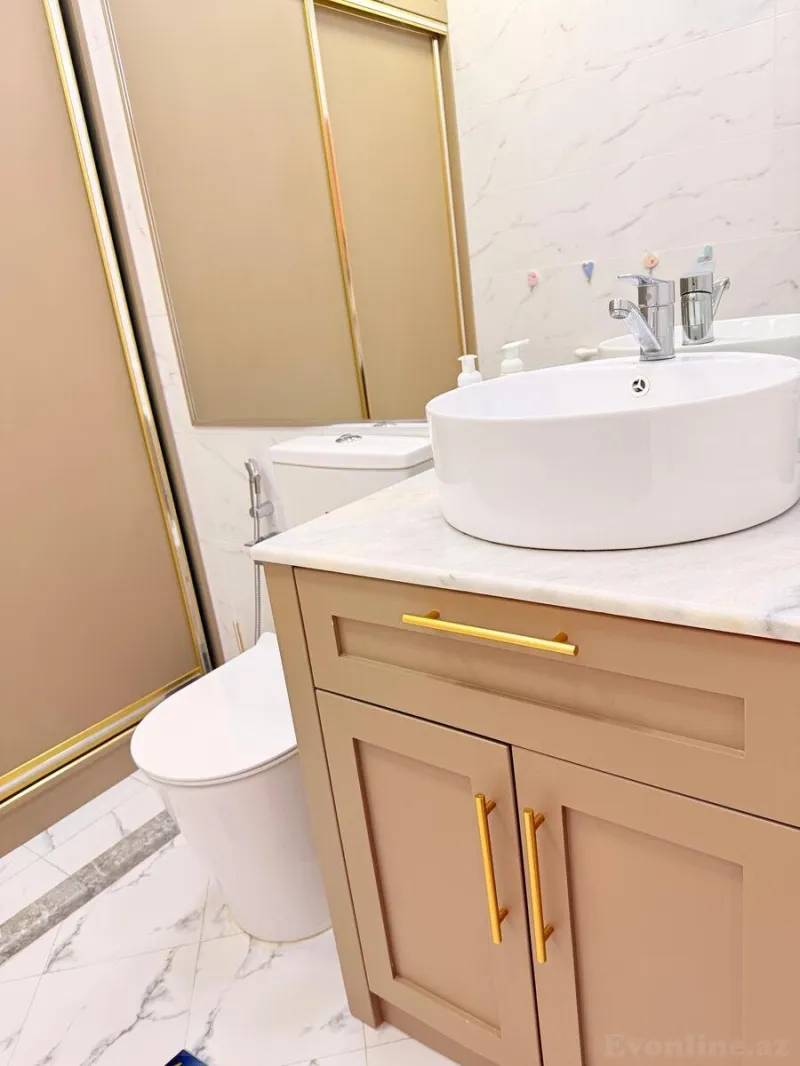 Kirayə verilir 5 otaqlı Mənzil Yeni tikili 210 m² Xətai r. - şəkil 24