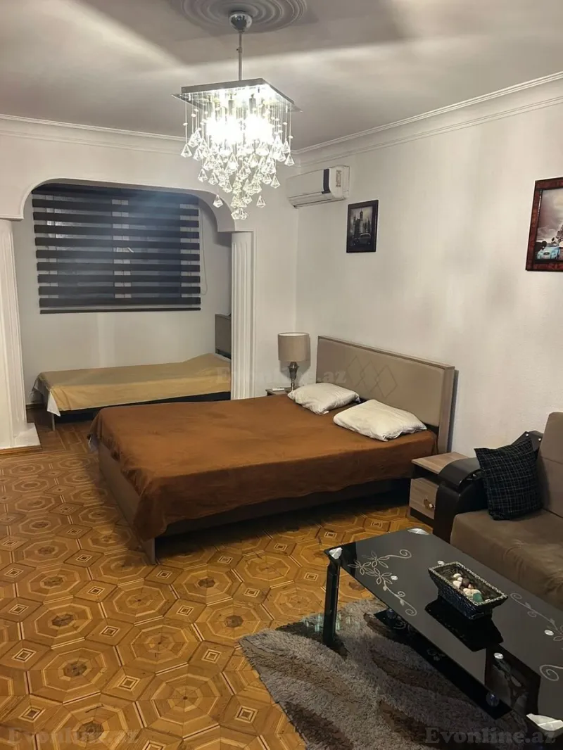 Bakı, Səbail r., İçərişəhər m.da 1 otaqlı mənzil kirayə verilir
