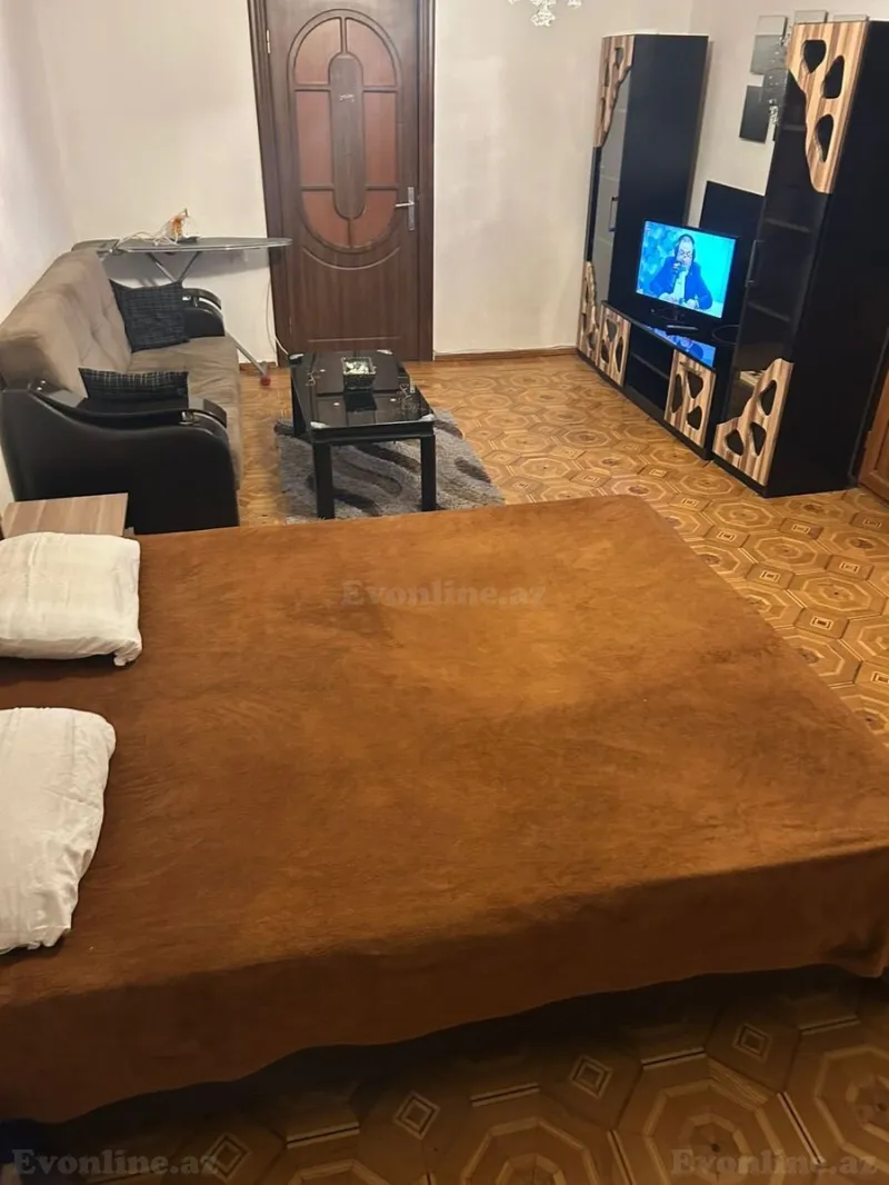 Kirayə verilir 1 otaqlı Mənzil Köhnə tikili 38 m² İçərişəhər m. - şəkil 2