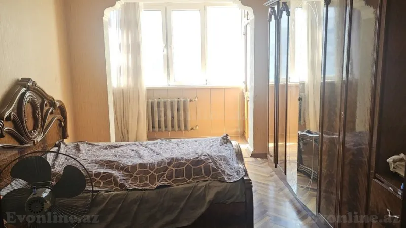 Satılır 2 otaqlı Mənzil Köhnə tikili 65 m² 6-cı mikrorayon - şəkil 4