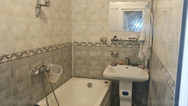 Satılır 2 otaqlı Mənzil Köhnə tikili 65 m² 6-cı mikrorayon - şəkil 10