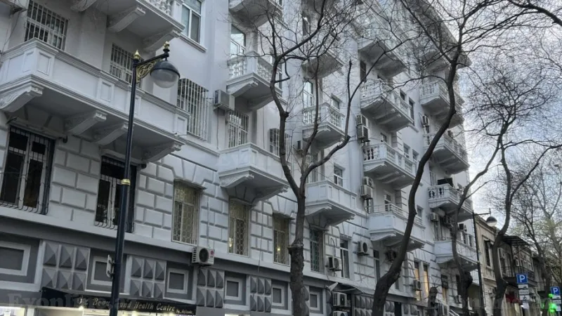 Bakı, Səbail r., İçərişəhər m.da 2 otaqlı mənzil kirayə verilir