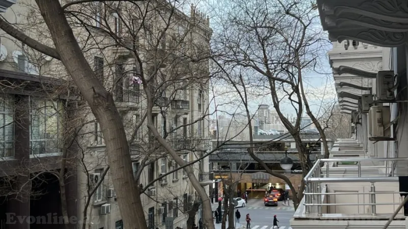 Kirayə verilir 2 otaqlı Mənzil Köhnə tikili 50 m² İçərişəhər m. - şəkil 2