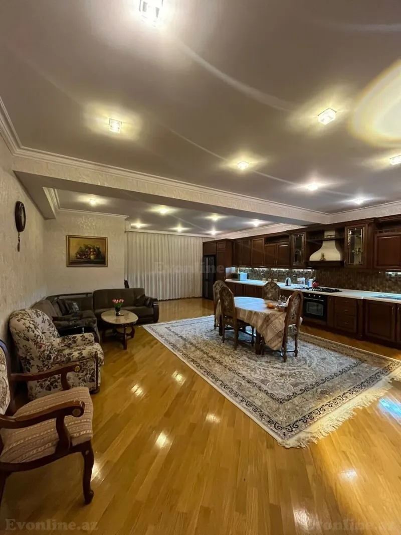 Satılır 4 otaqlı Mənzil Yeni tikili 240 m² Nizami m. - şəkil 3