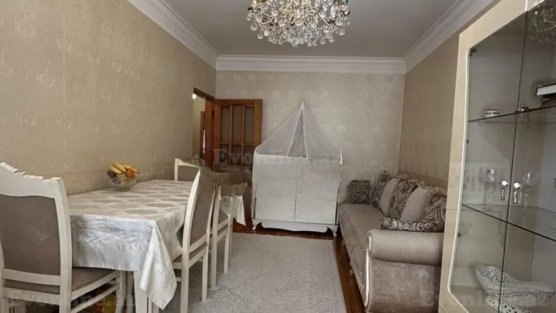 Satılır 3 otaqlı Mənzil Köhnə tikili 65 m² Həzi Aslanov