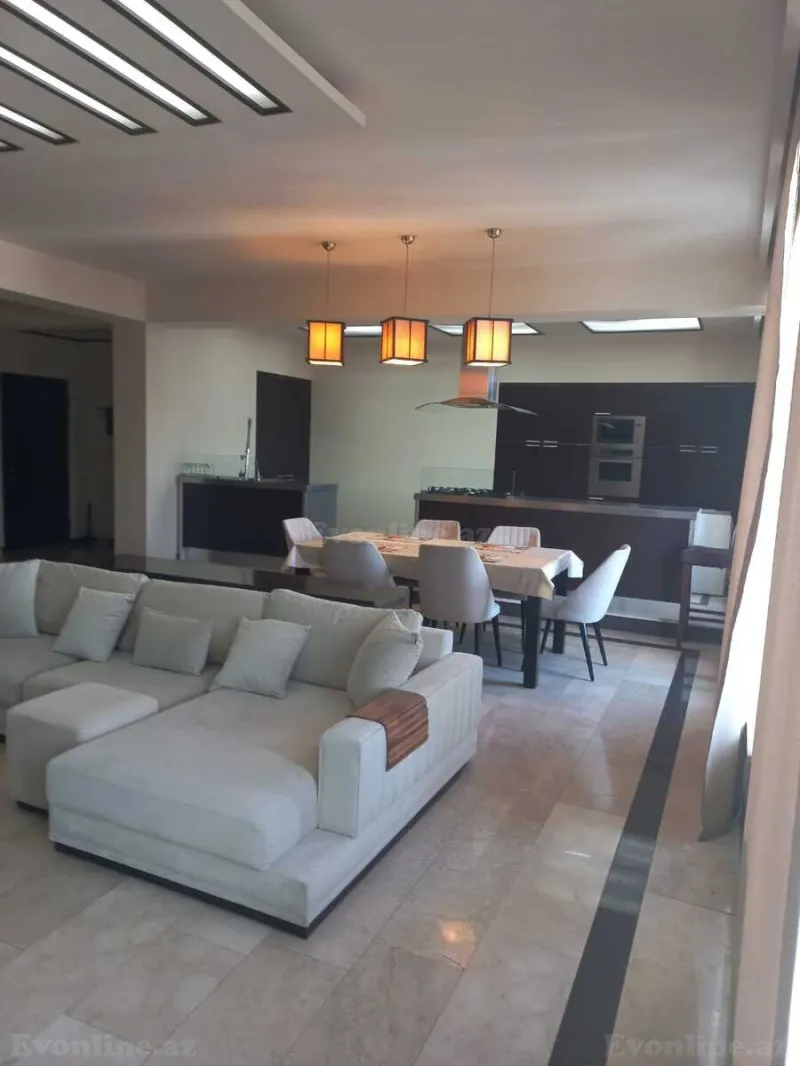 Kirayə verilir 3 otaqlı Mənzil Yeni tikili 170 m² Nizami m.