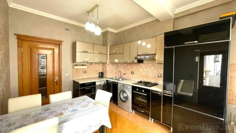 Kirayə verilir 3 otaqlı Mənzil Yeni tikili 130 m² Gənclik m. - şəkil 8