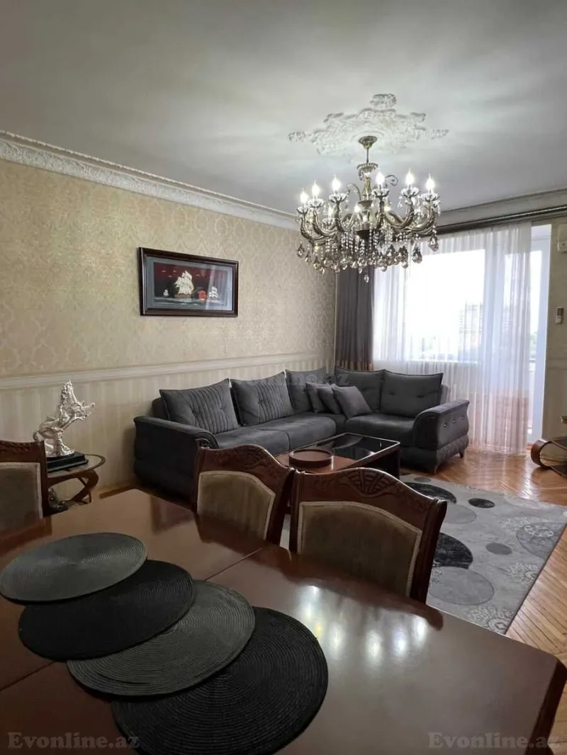 Satılır 4 otaqlı Mənzil Köhnə tikili 110 m² Yasamal r. - şəkil 4